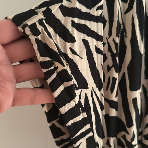 H&M Animal Print Maxi Dress Size L - Picture 5 of 13